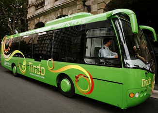 Solarni autobus u Australiji puni se suncem na svakoj stanici