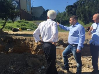 4aa499fc3d33bd2fef8fbfc904c2f5f5_2700911409