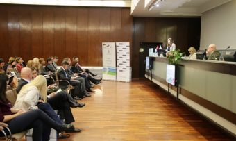 25-11-2016-cek_018_naslovna