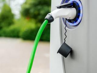 news-2015-april-elektricno_auto_punjenje_112729890