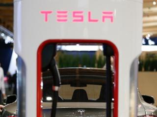 news-2015-march-tesla_punjenje_767322307