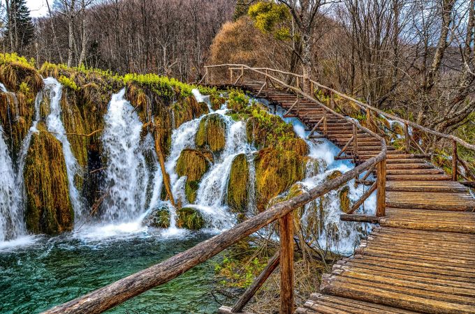 Da li će turizam upropastiti prelepa Plitvička jezera?