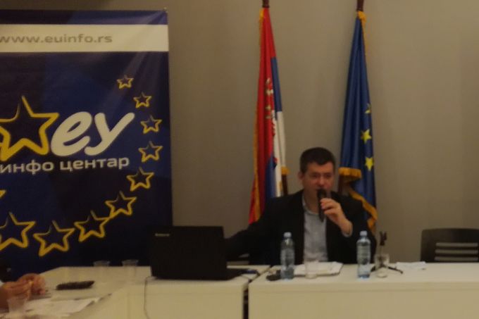 Brifing za medije, Đovani Gordijani