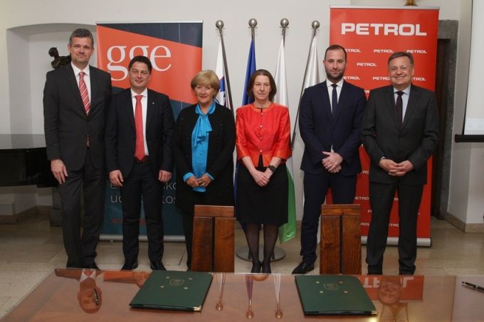 Ljubljana potpisala ugovor o javno-privatnom partnerstvu sa kompanijama GGE i Petrol za energetsku sanaciju 49 javnih zgrada