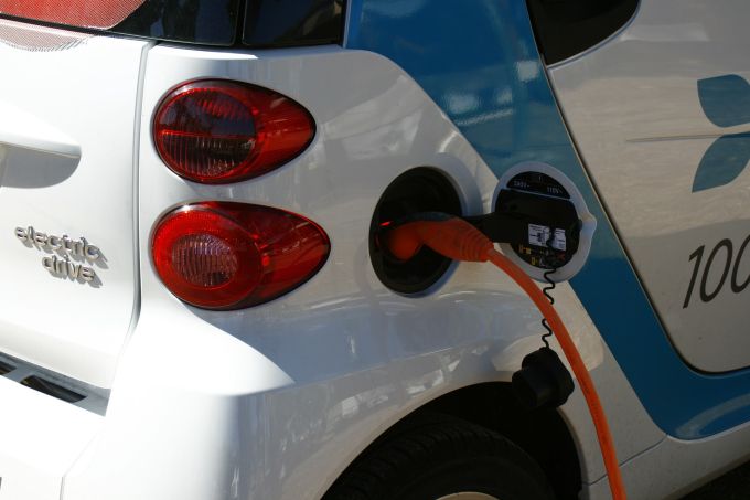 HRVATSKA: Puštena u rad prva stanica za punjenje električnih vozila u Novom Marofu