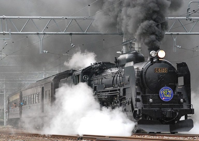 Od 1784. do danas: Od parne lokomotive do „čistog“ voza koji juri preko 1000 km na čas