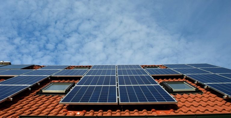 Zašto solarni paneli postaju sve jeftiniji?