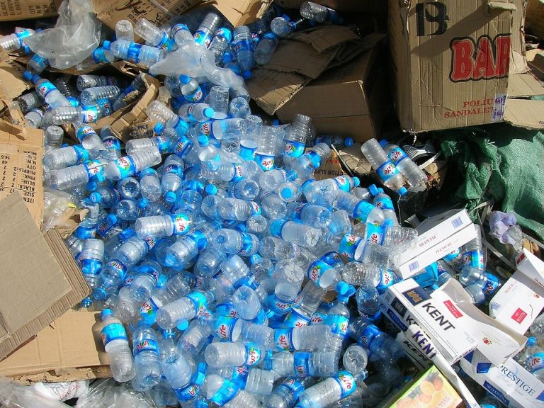 Engleska predstavila novu šemu za borbu protiv plastičnog otpada