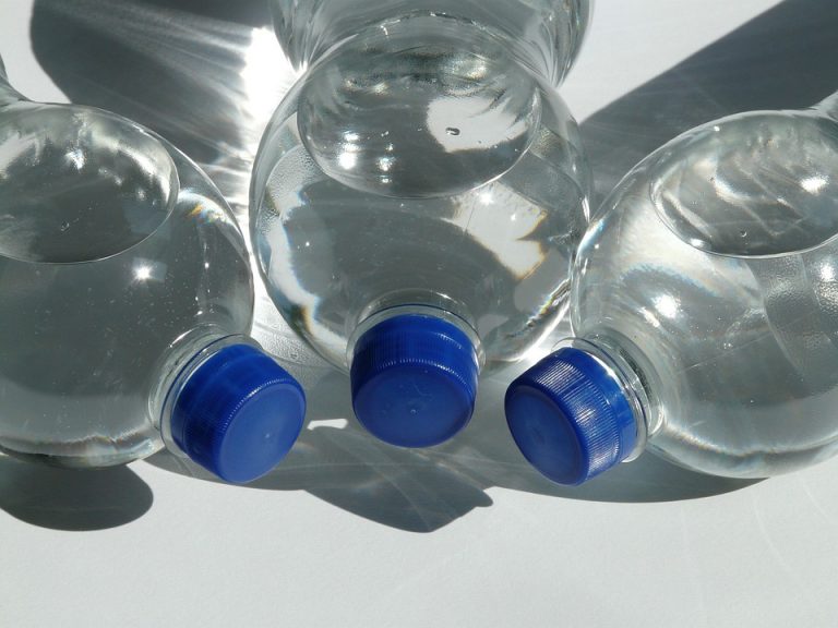 Da li je flaširana voda bezbedna?