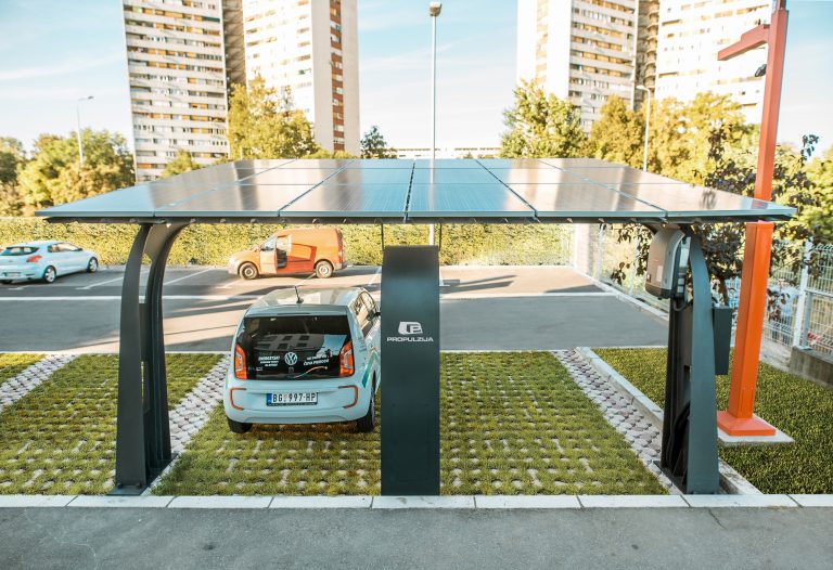 Vebinar „Naša energetska rešenja – solarni punjač“