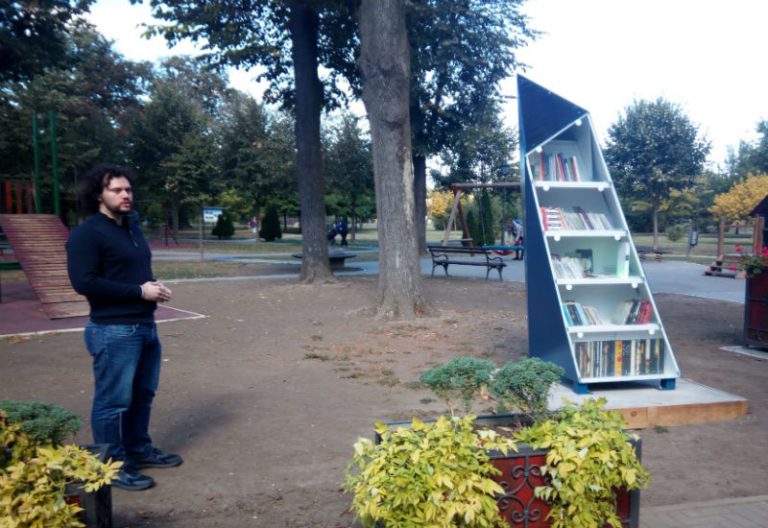 Počela sa radom Biblioteka na otvorenom sa solarnim napajanjem