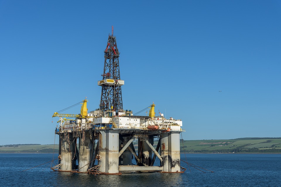 oil-rig-3522594_960_720