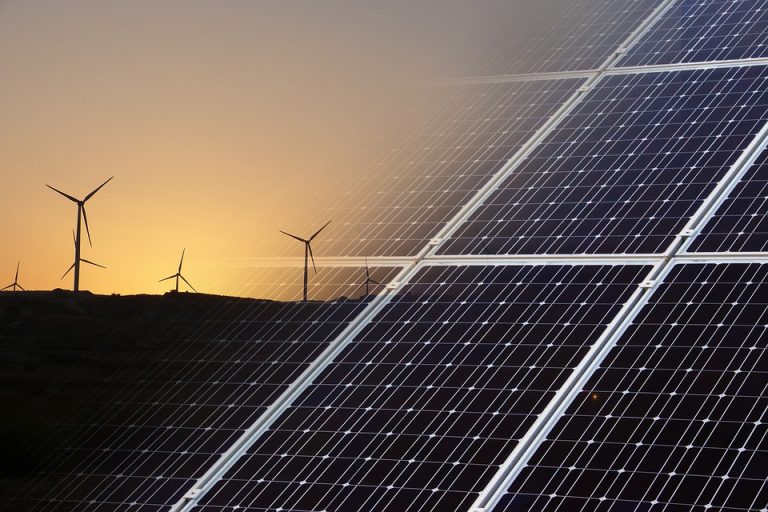 SAD: Solarne i vetroelektrane po prvi put proizvele više energije od nuklearnih