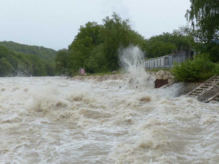 U Vojvodini redovna odbrana od poplava na 280 kilometara reka