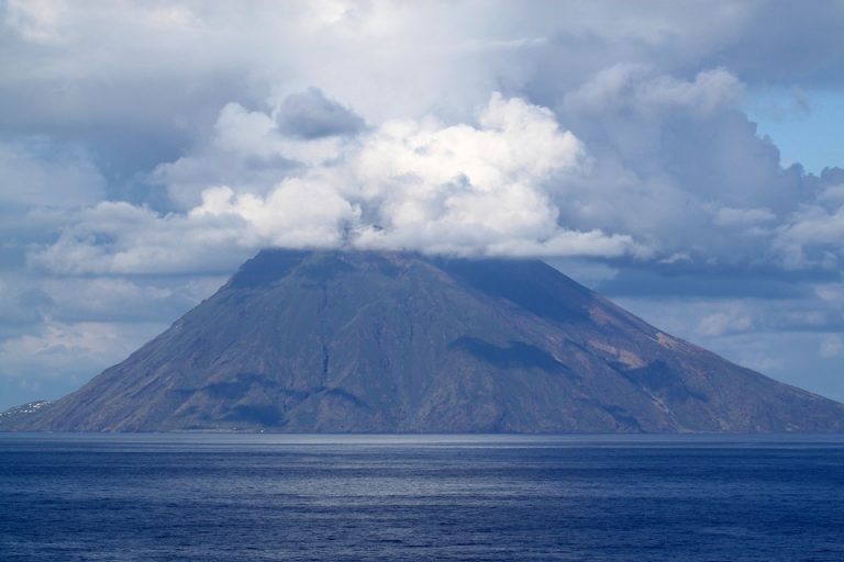 Jedan od najaktivnijih vulkana sveta ponovo eruptirao