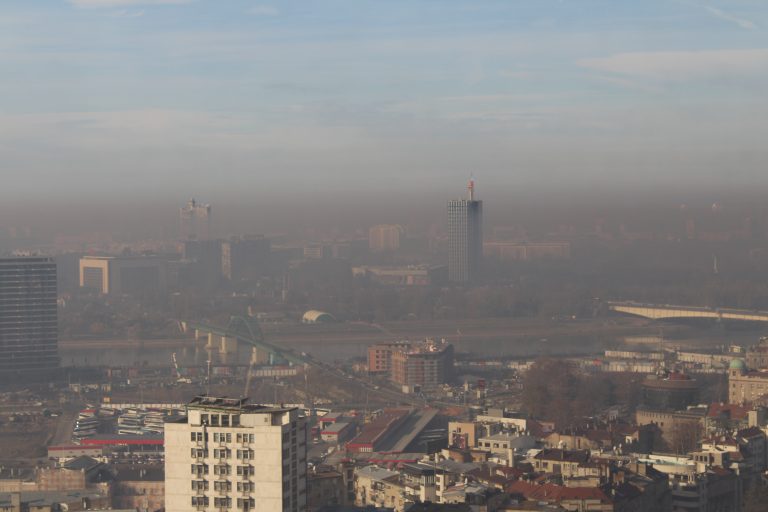 Koalicija 27: „Prosečno prekomerno zagađen vazduh je i dalje – prekomerno zagađen vazduh“