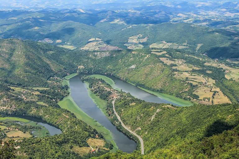 Da li ćemo meandre Zapadne Morave gledati sa Kablara iz staklenog vidikovca