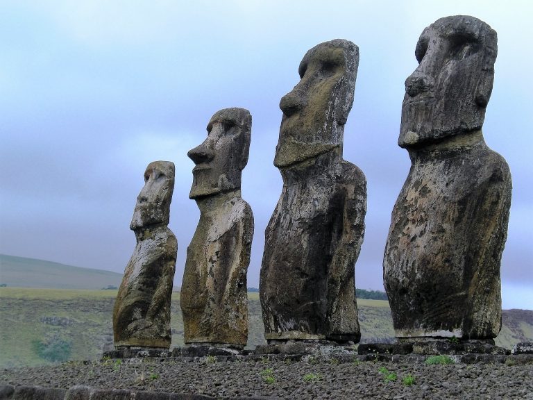 Sveta statua sa Uskršnjeg ostrva uništena usled udara kamiona