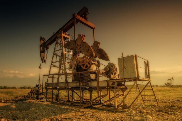 Cena barela zavisi od zemalja OPEK-a – najave novih smanjenja proizvodnje nafte
