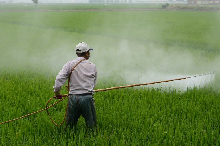 Porasla prodaja pesticida u EU