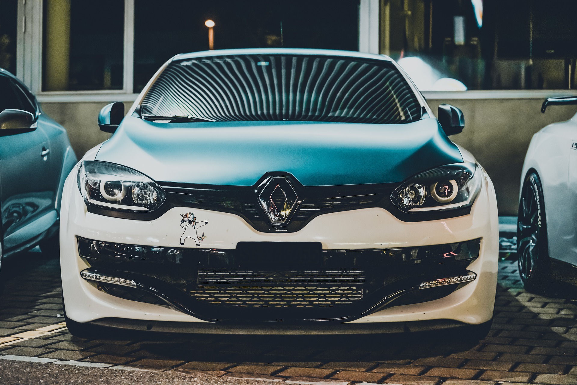 renault_car_reno_automobil