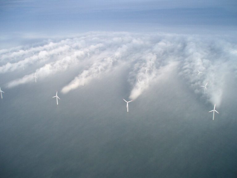 Najveća svetska vetroelektrana na moru snabdevaće energijom čak 2 miliona domaćinstava!