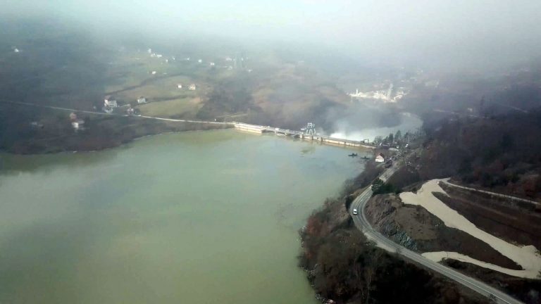 Potpećko jezero kod Priboja ponovo preplavljeno smećem