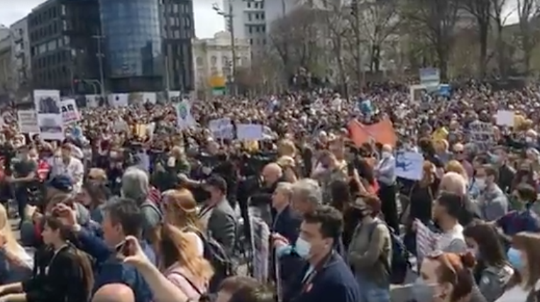 Više hiljada ljudi na “Ekološkom ustanku” u Beogradu