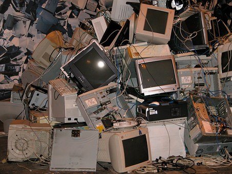 Od starog laptopa do prstena – biorafinerije za preradu elektronskog otpada