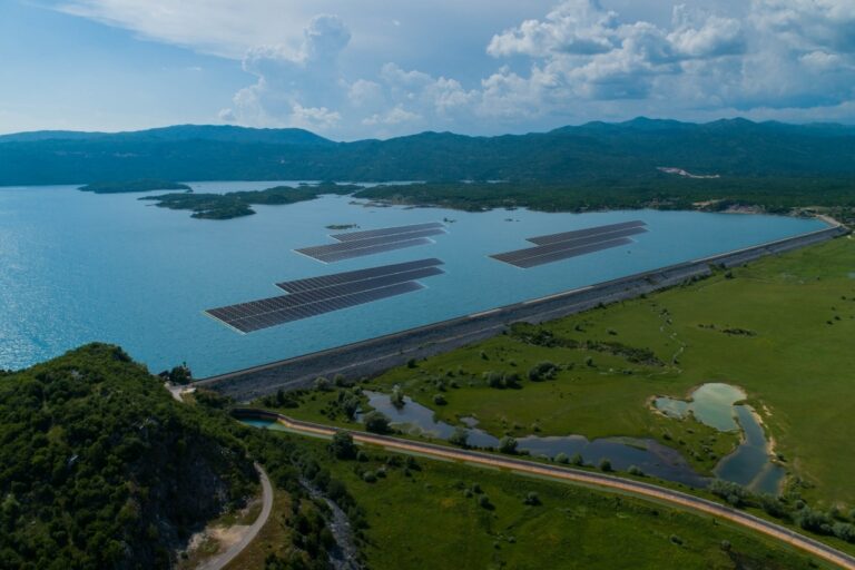 EPCG ne odustaje od plutajuće solarne elektrane na Slanom jezeru