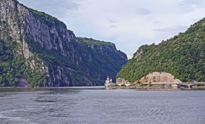 the-iron-gate-dunav-srbija