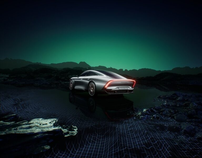 Mercedes Benz predstavio vozilo sa solarnim ćelijama
