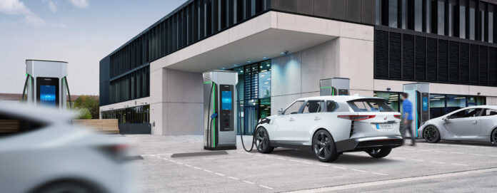 SICHARGE D key visual