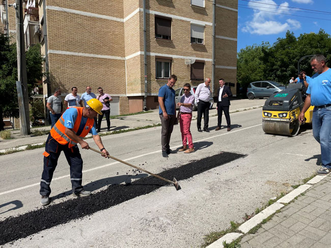 Gornji Milanovac prvi u Srbiji počinje proces reciklaže asfalta