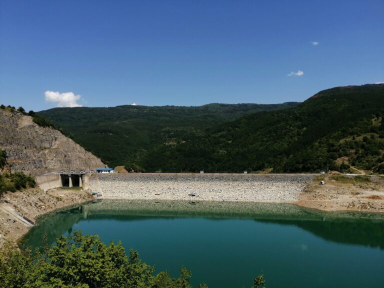 Dogovorene mere za rešavanje problema u vezi sa ispuštanjem vode iz HE „Pirot“