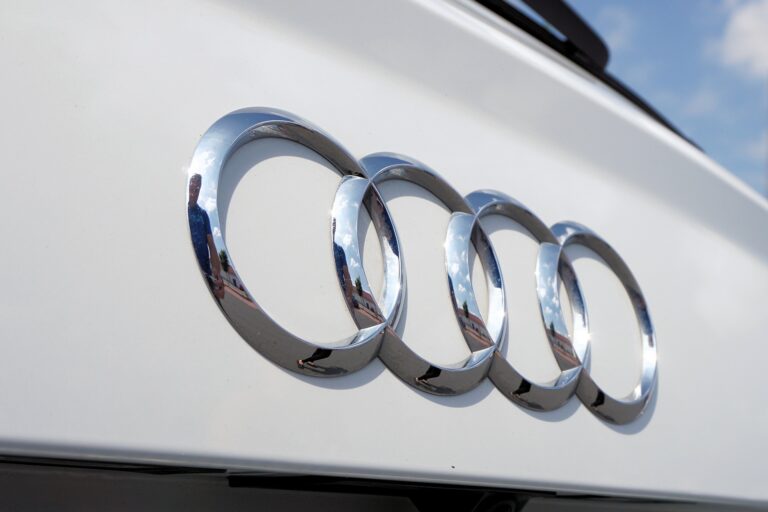 Audi planira da reciklira oštećene automobilske prozore u nove u seriji Audi Q4 e-tron