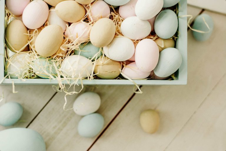 Kako da napravimo zdravije boje za uskršnja jaja