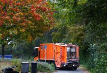 Tri regionalna centra dobila novu mehanizaciju i kamione za transport otpada