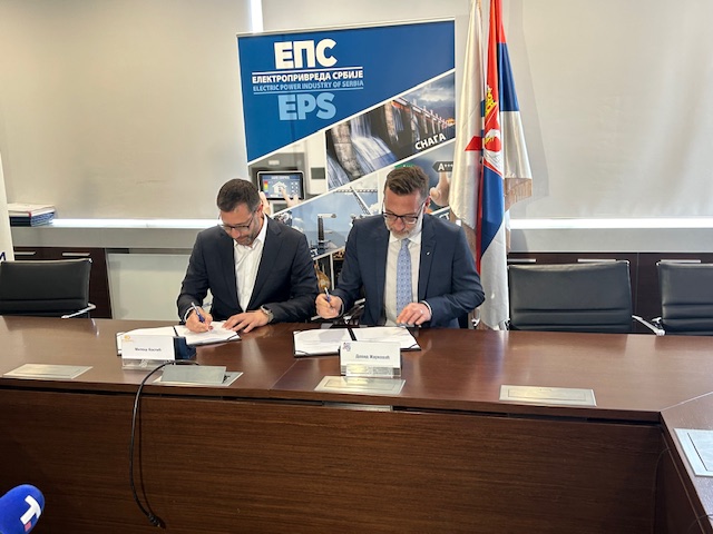 Kompanije „B2 Nova Sun“, „B2 Sunspot“ i Akcionarsko društvo „Elektroprivreda Srbije“ potpisali ugovore o otkupu električne energije