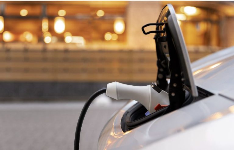 Raste prodaja električnih automobila – da li nas u 2024. očekuje novi rekord?