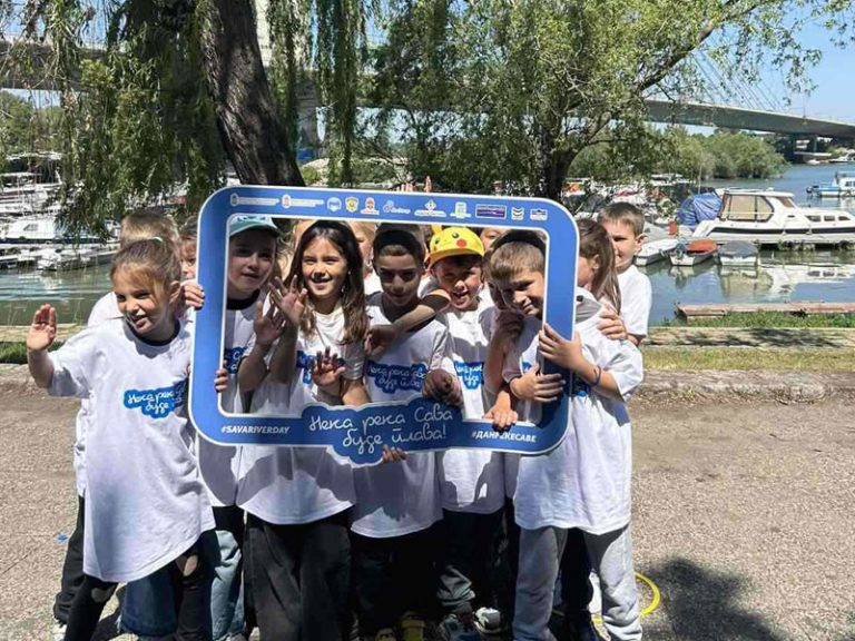 Sprovedena akcija čišćenja priobalja „Neka reka Sava bude plava“