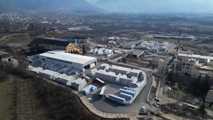 Panorama fabrike i magacin