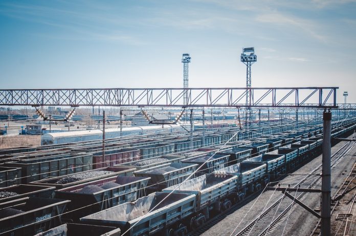 ugalj, vagoni, pruga, transport, trgovina,infrastruktura