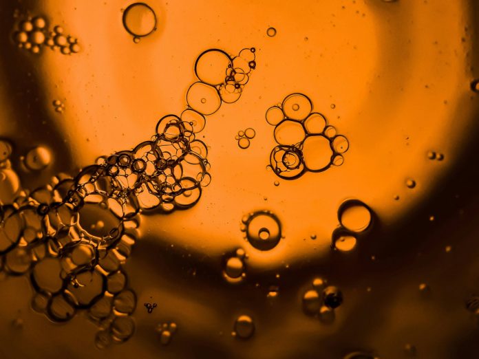 kapljice, ulje, voda