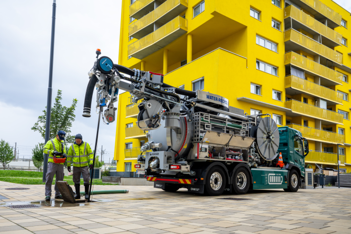 1 (c) Manu Grafenauer